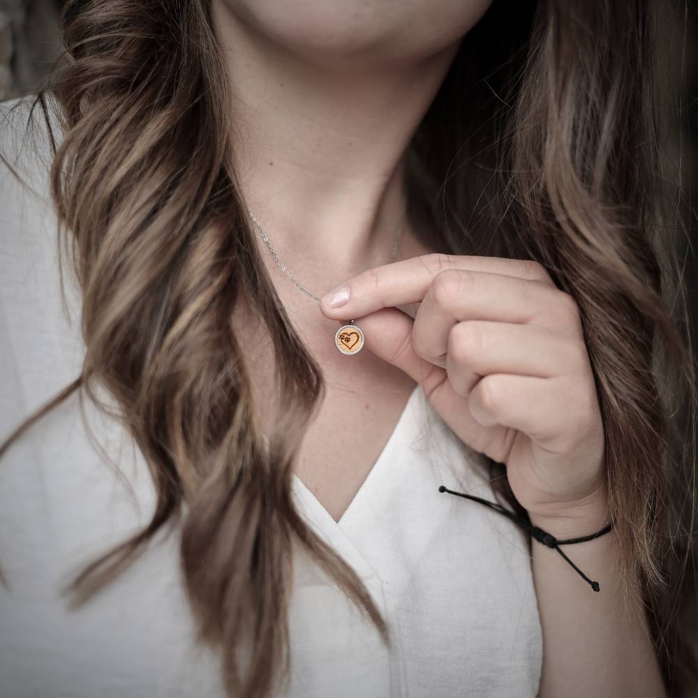 Halskette "Pfotenherz" Holz Buche