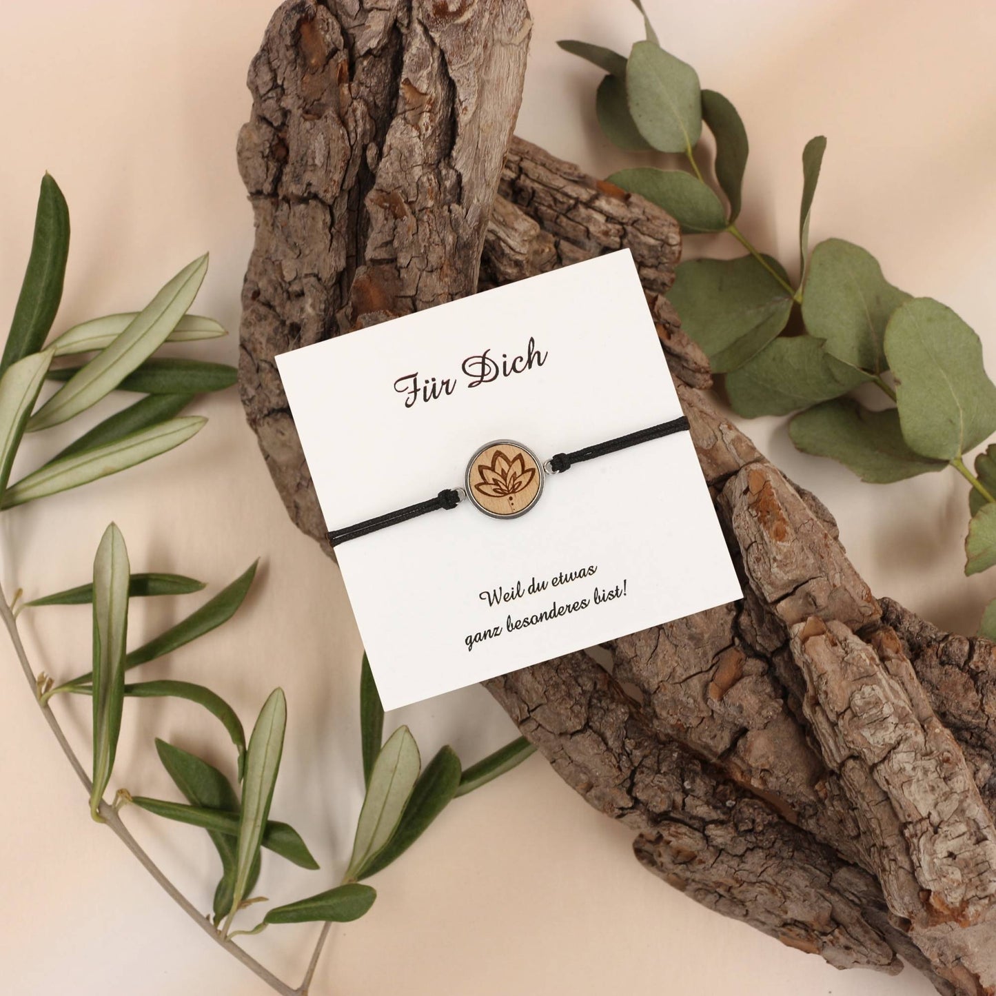 Armband "Lotusblume" Holz Buche