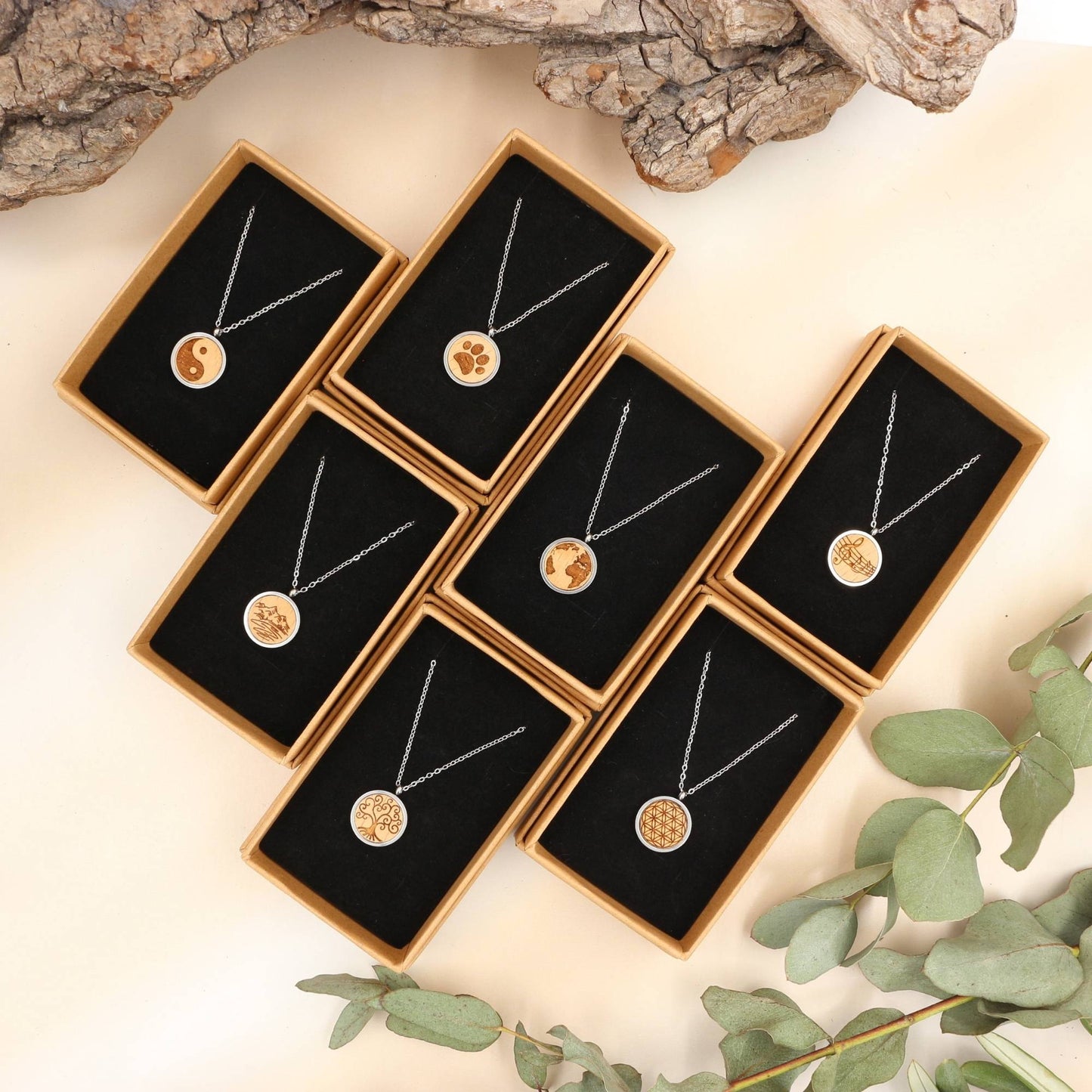 Halskette "Weltkugel" Holz Buche